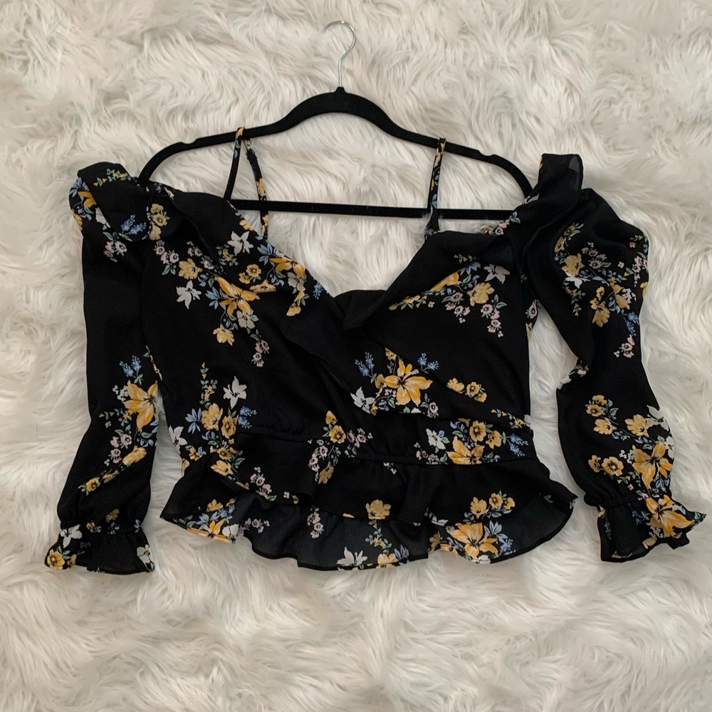 H&M Divided Crop 🌸
